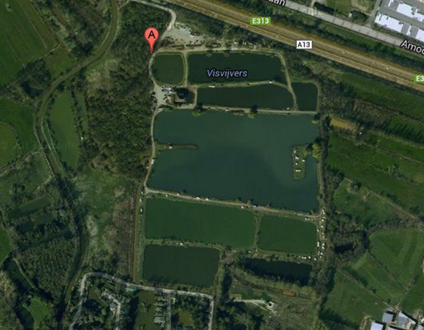 De wateren van De Karperhoeve vanaf boven bekeken.