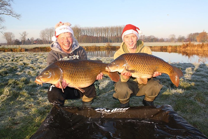 BAM! Twee échte winterkarpers, heerlijk! Goed gevist mannen.