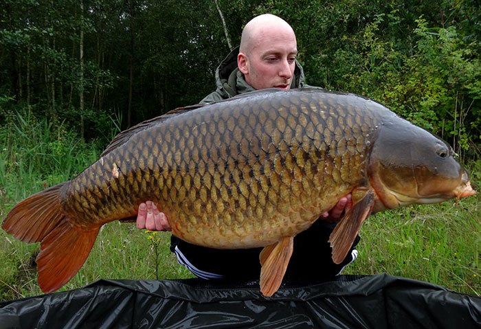 Cris-Scheffer-kanaalvissen-karper--B2