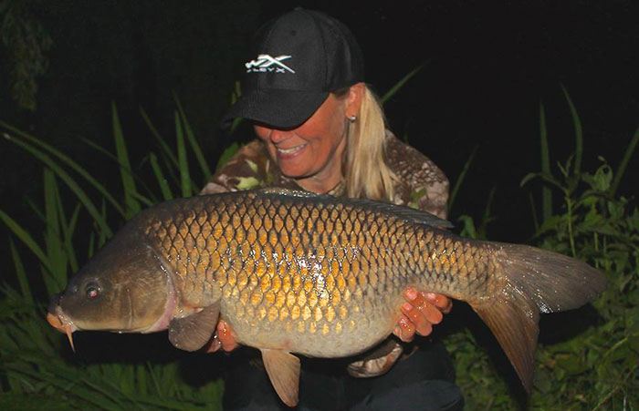 Nog een karper uit deze geslaagde verjaardagstrip.