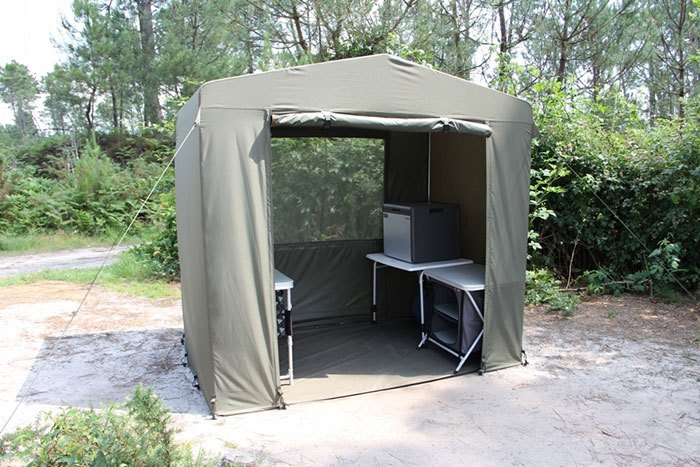 Het is super handig om een losse kooktent te hebben, maar let op dat je geen eten laat slingeren!