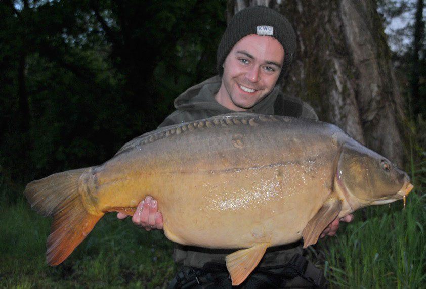 Dennis Willemsma met een Franse vis, gevangen op de Fish ?N Tutti.