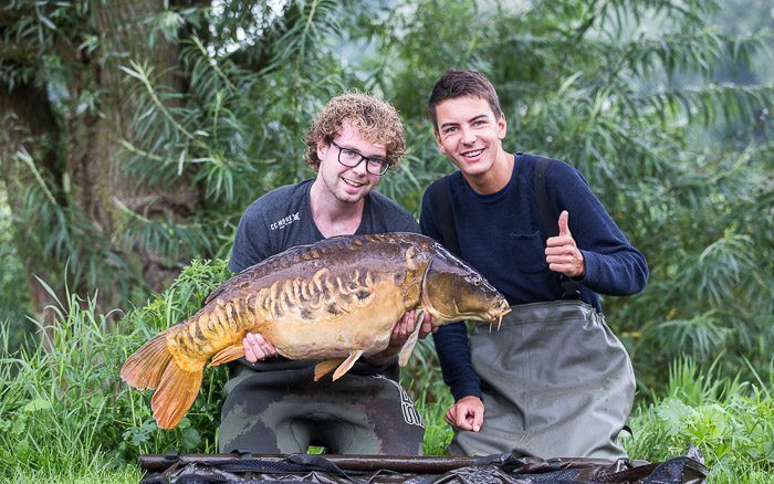 Bij een mooie vangst kan je niemand beter aan je zijde hebben dan deze fotografie eindbaas!