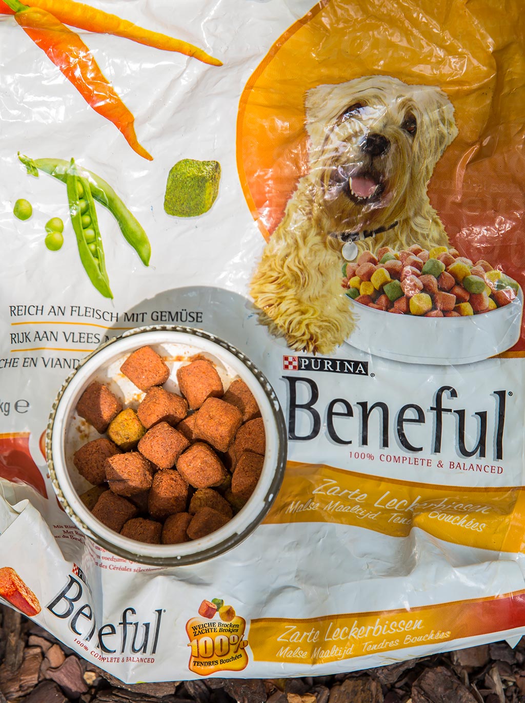 Deze afbeelding heeft een leeg alt-attribuut; de bestandsnaam is raymond-hakkert-podcast-Beneful-malse-maaltijd-brokjes.jpg