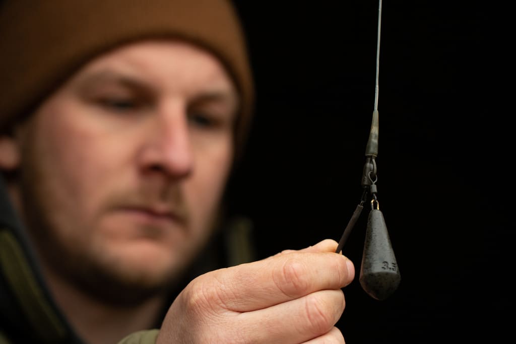 Dark Matter Leaders QC Hybrid Clip