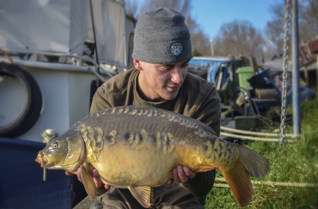 winters-kanaalvissen-trakker-tobias-van-ikelen-9