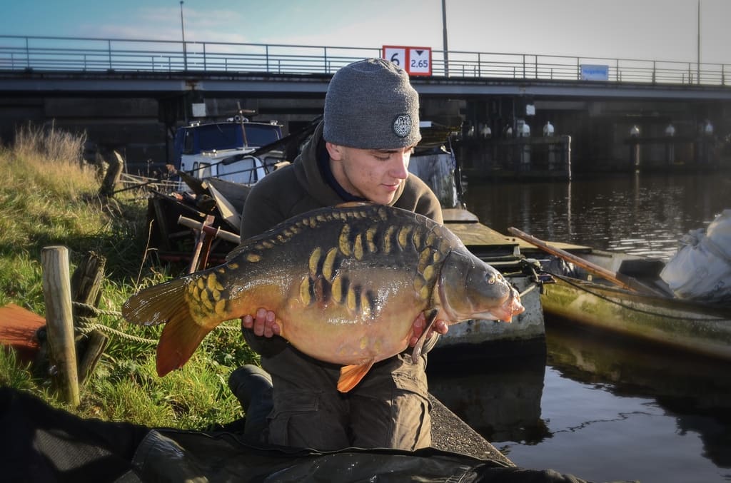 winters-kanaalvissen-trakker-tobias-van-ikelen-4