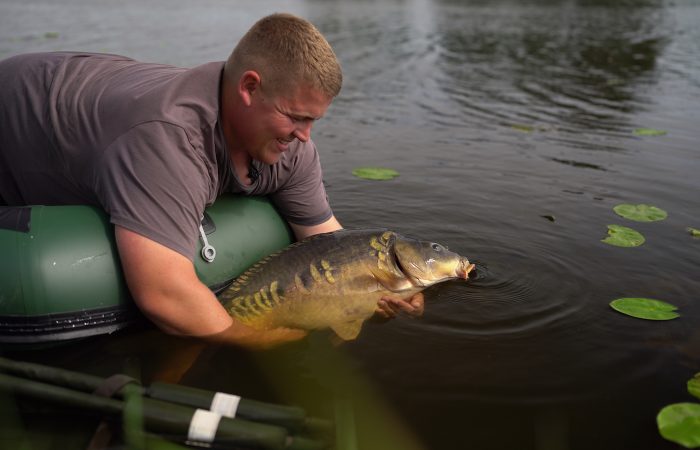 Deze rubberboot gebruikt Ruben Carplife in zijn visserij!
