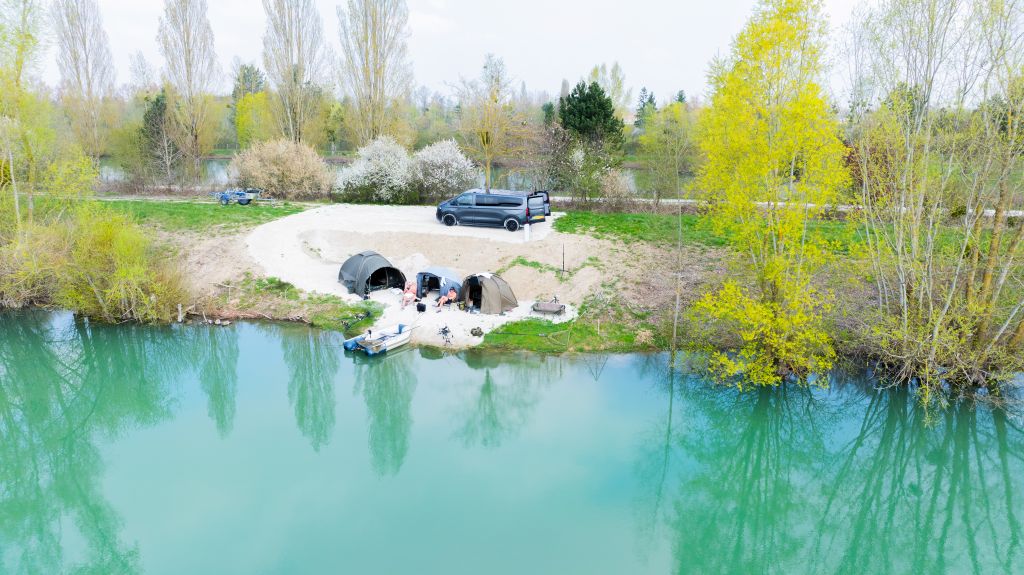 Domaine de Rumilly - Le Planète - The Carp Specialist